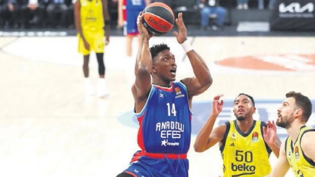 Efesli yıldızın evine kurşun!