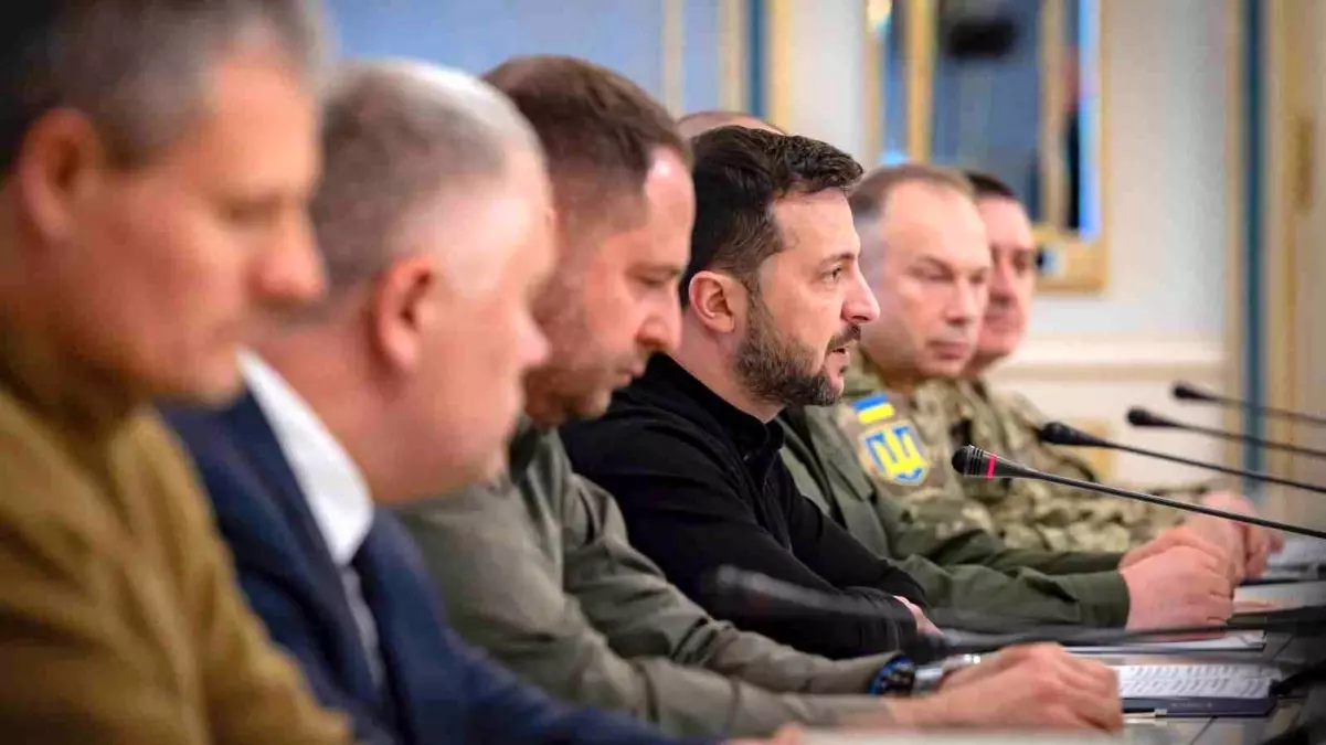 Zelenskiy ve Austin’den 400 Milyon Dolarlık Yardım