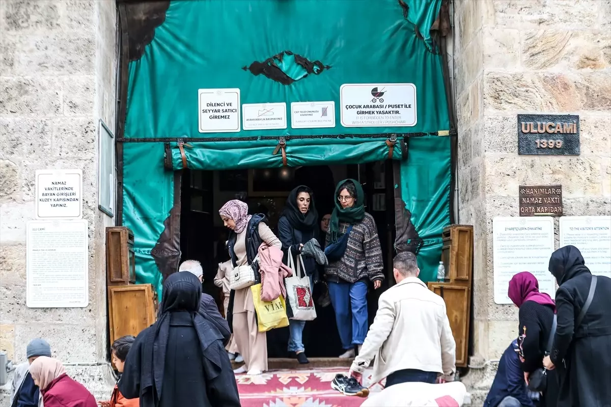 Bursa’da Camiler için Güvenlik Eleştirisi