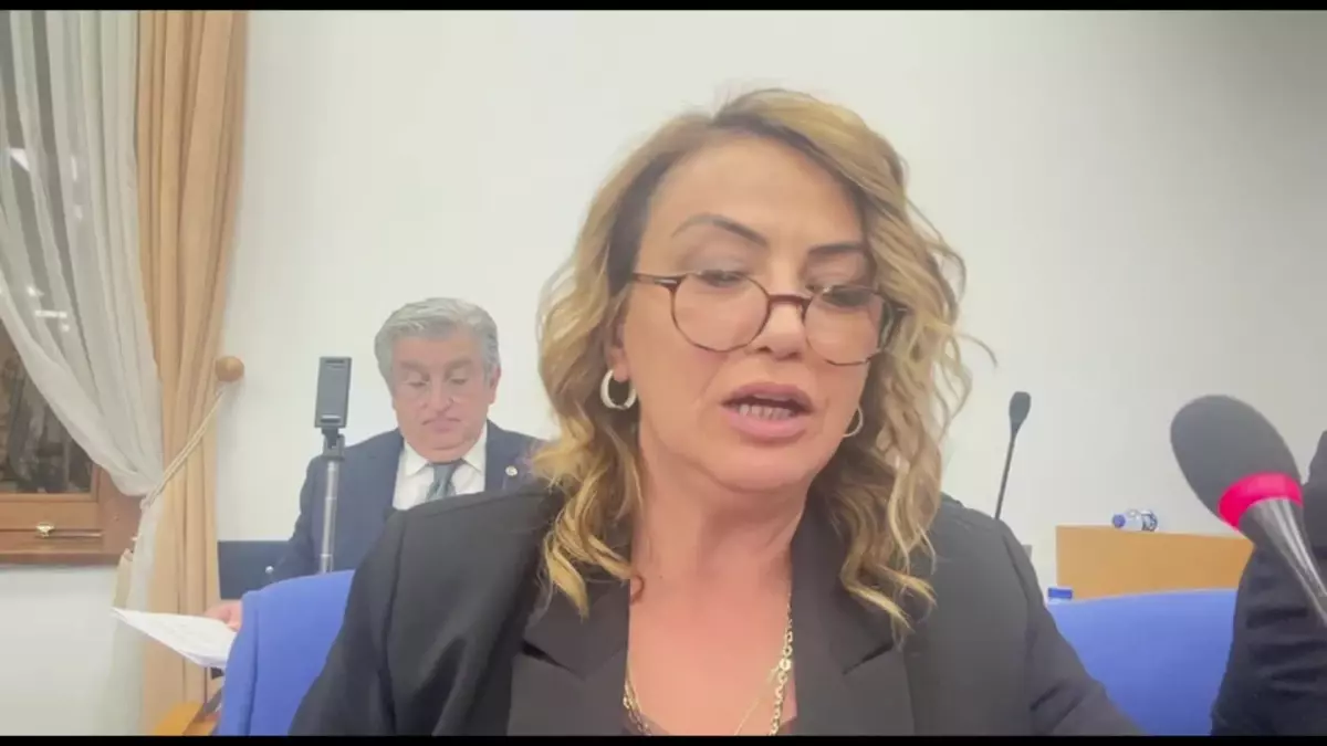 CHP’li Vekil Yerlikaya’ya Liste Sundı