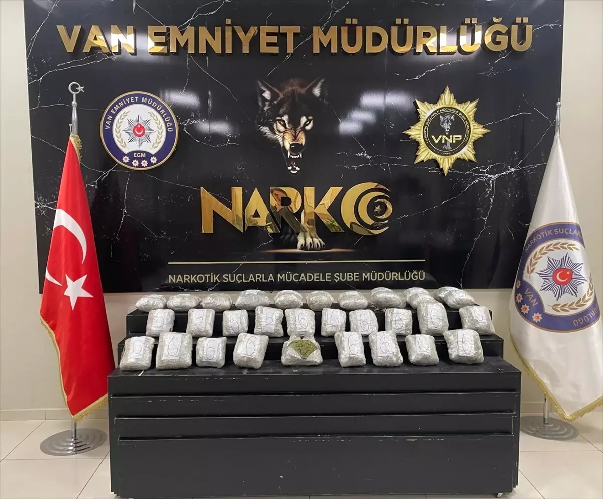 Edremit’te 12 Kilo Esrar Ele Geçirildi