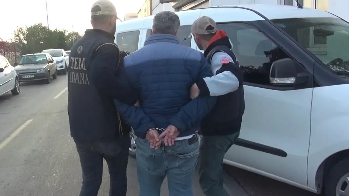 Şafak vakti FETÖ operasyonu: 4’ü kadın 14 kişi gözaltına alındı