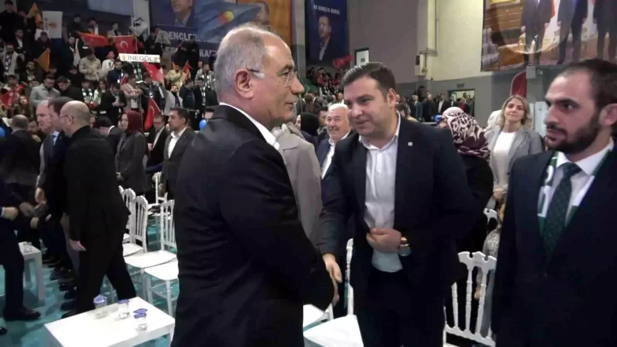 AK Parti: Ana Muhalefet Kırmızı Kartlarla Dolu