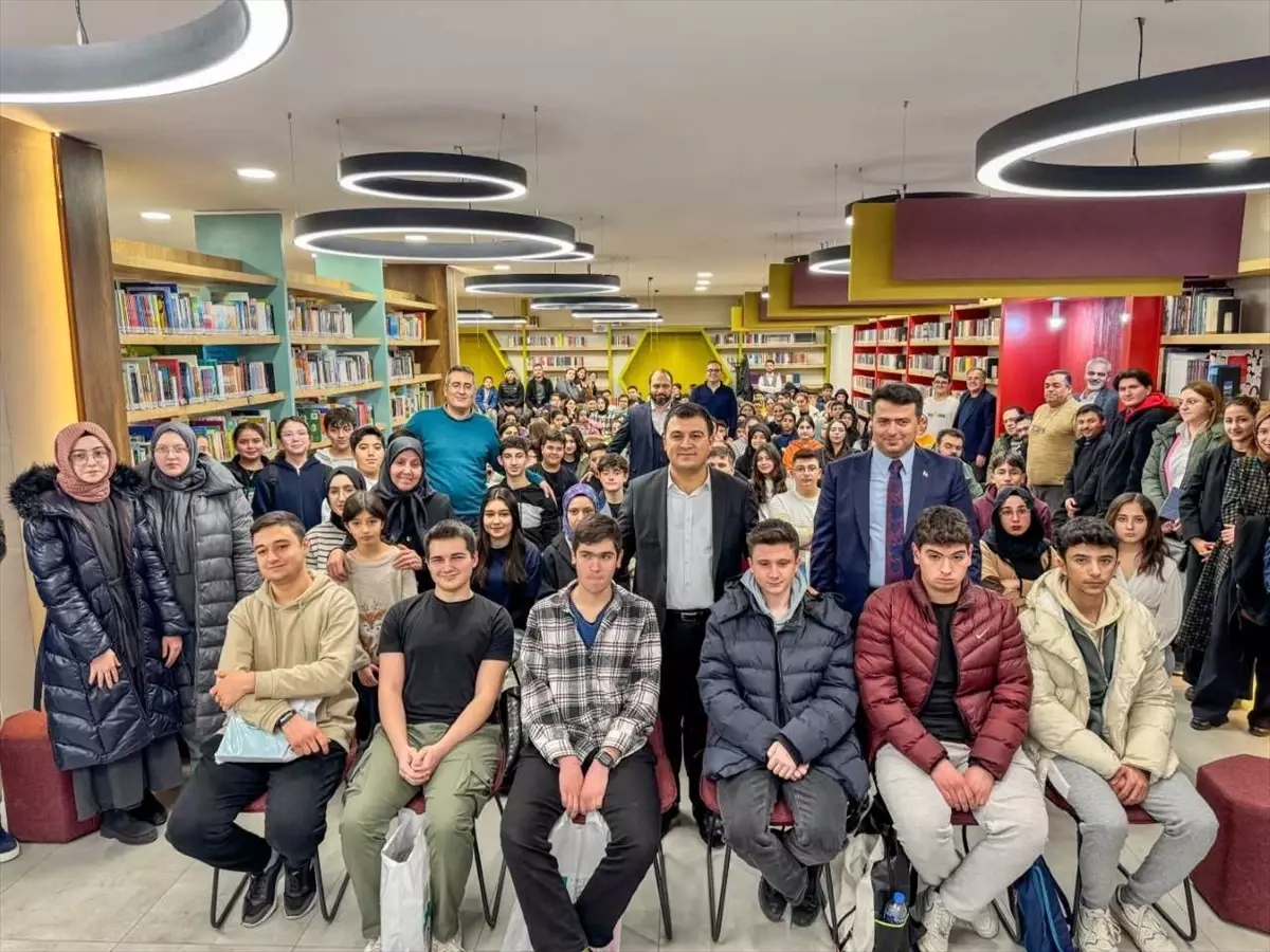 Gençlik Buluşması’nda Kütüphane Vurgusu
