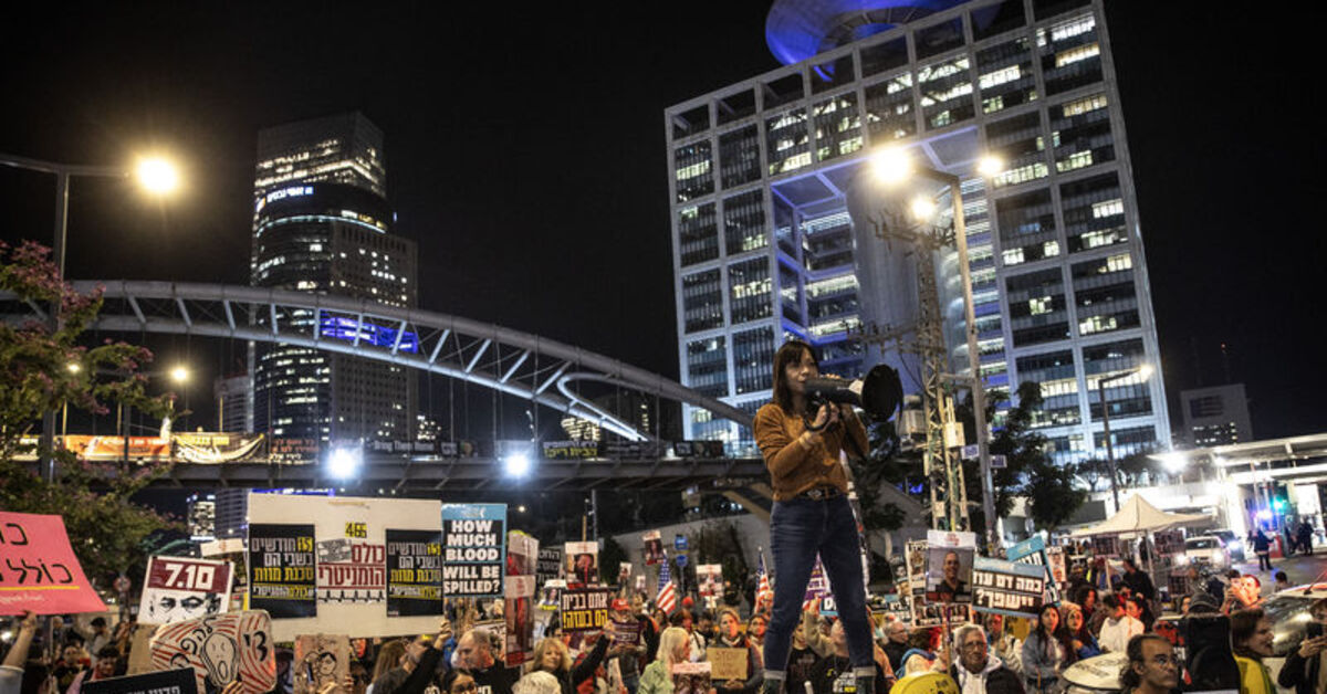 İsrailliler, duyurulması beklenen ateşkes anlaşmasına destek için Tel Aviv’de gösteri düzenledi