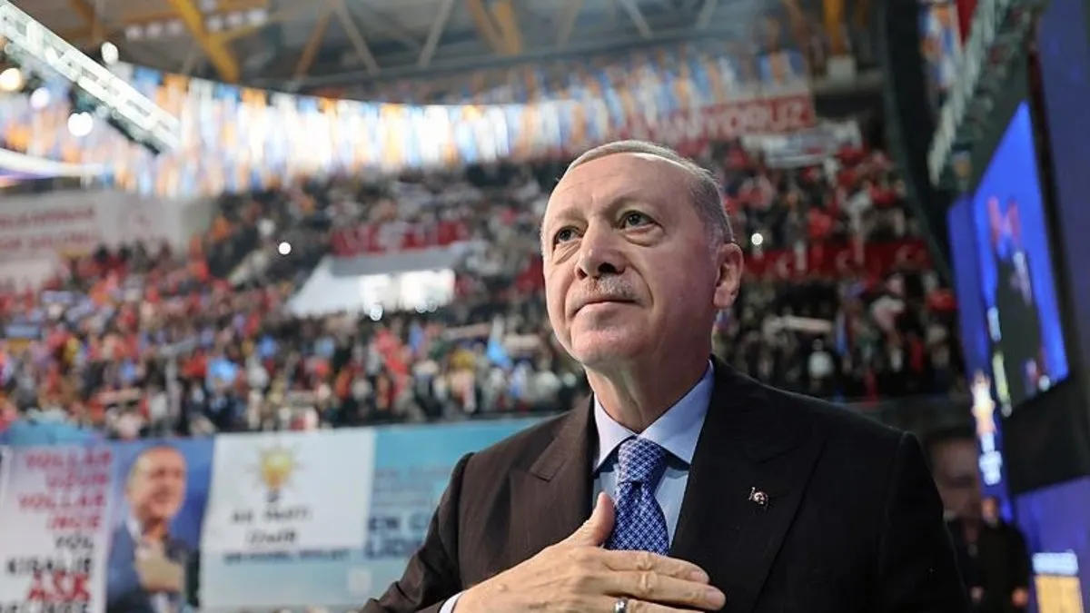 Başkan Erdoğan: Terör örgütü sloganlarıyla polise saldırıyorlar