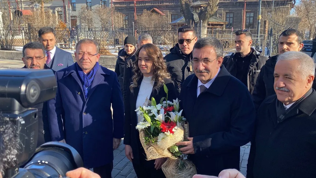 Cumhurbaşkanı Yardımcısı Yılmaz: Cumhuriyet herkesi kucaklayan bir rejim demektir