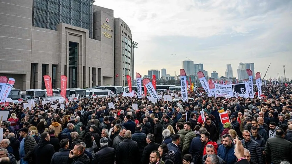DHKP-C sloganı ile sokak çağrısı! Savcının şehit edildiği yerde küstah provokasyon
