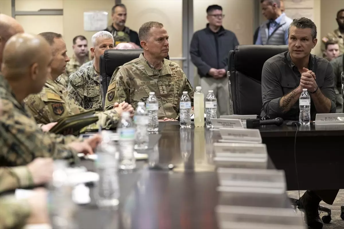 Hegseth, Texas Sınırında Göçmenlik Çalışmalarını İnceledi