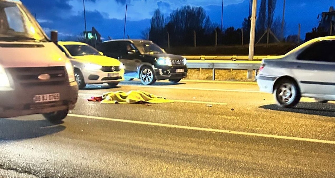Yaşlı adam yolun karşısına geçmek isterken feci şekilde can verdi