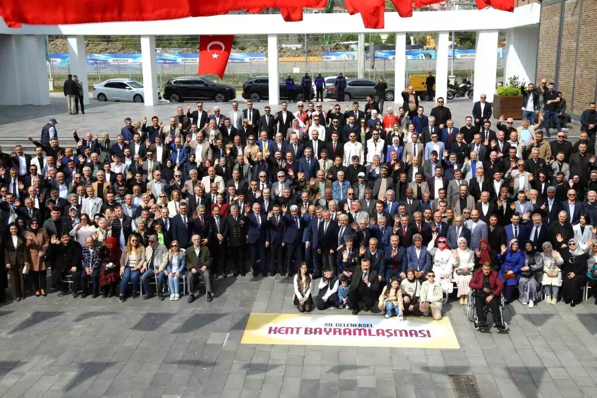 Kocaeli’de 40. Geleneksel Kent Bayramlaşması Coşkuyla Gerçekleşti