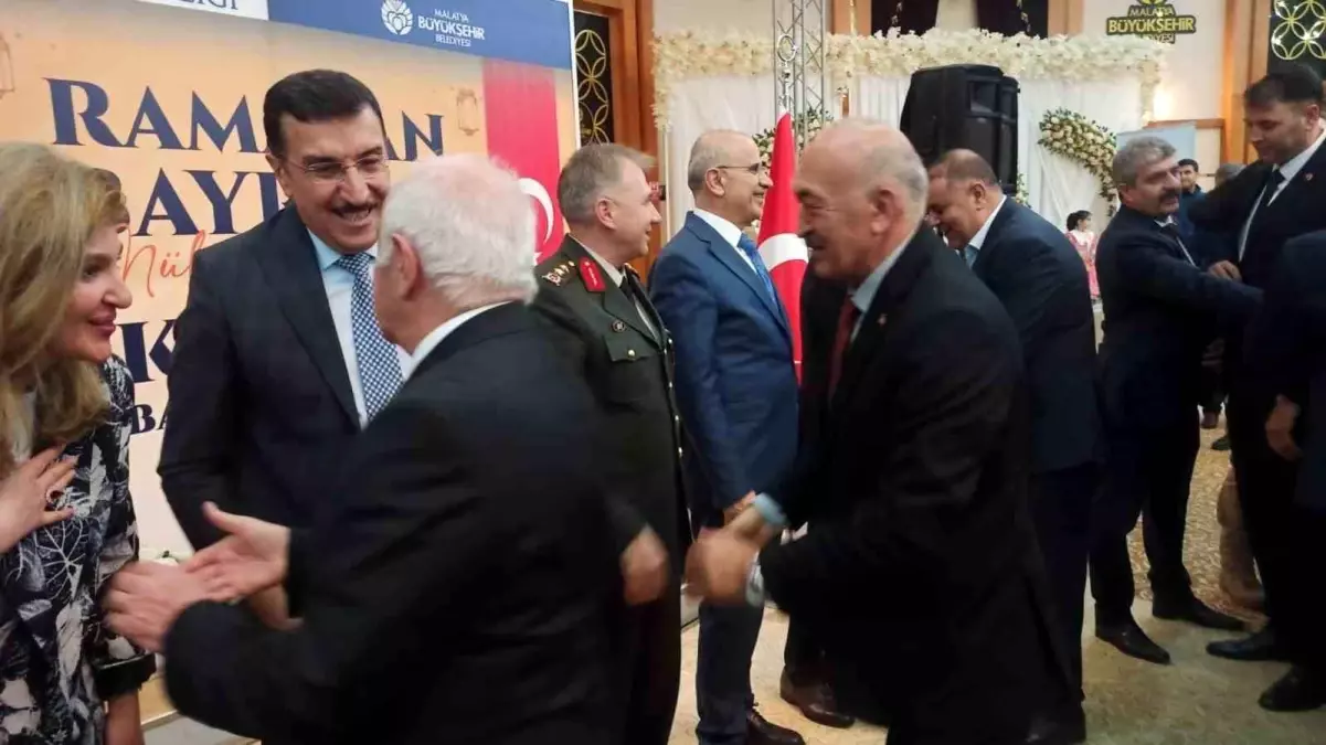 Malatya Valisi: 2025’te Tüm Hak Sahiplerine Konut Teslimi Hedefleniyor