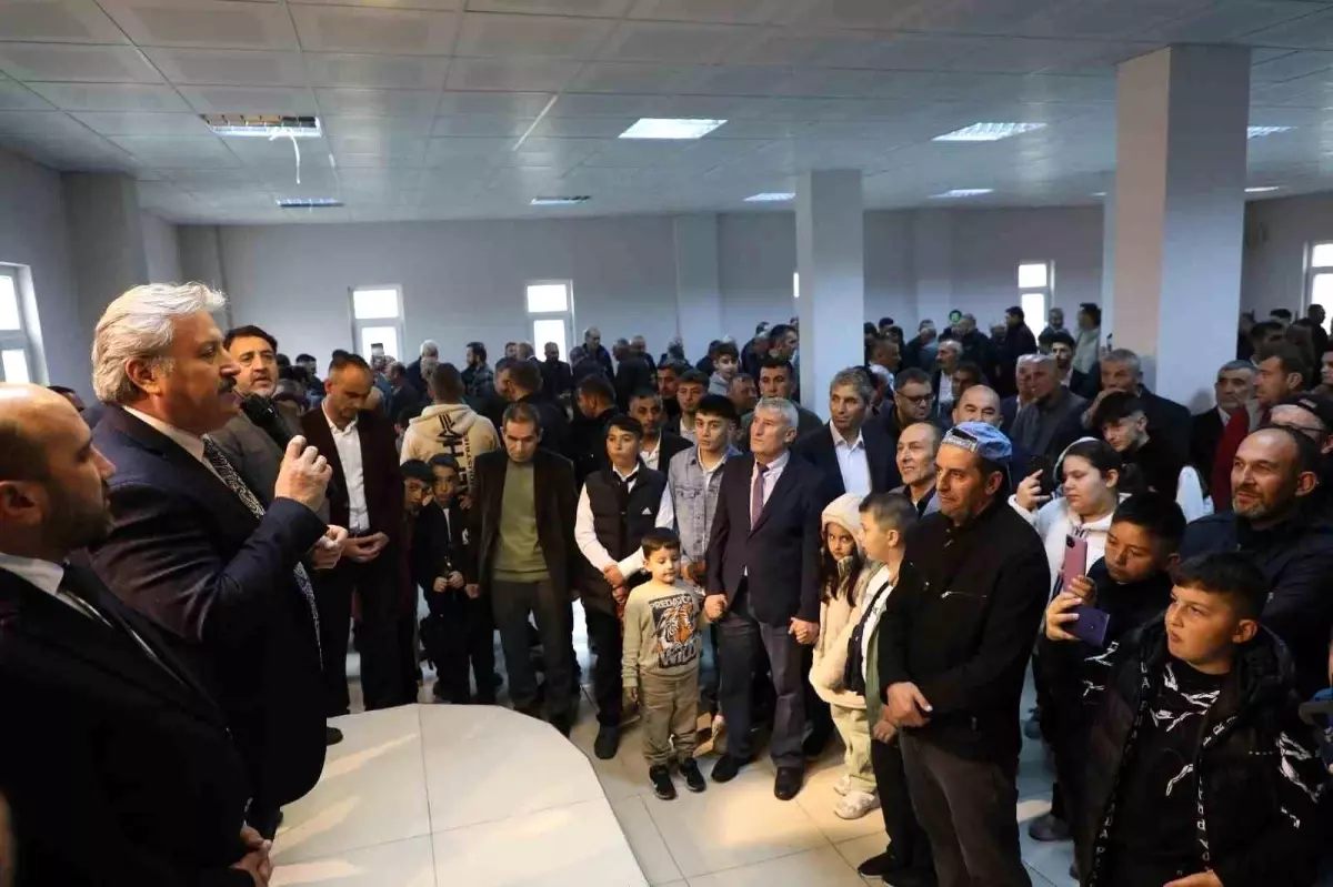 Melikgazi Belediye Başkanı, Bayramda Kırsal Mahalleleri Ziyaret Etti