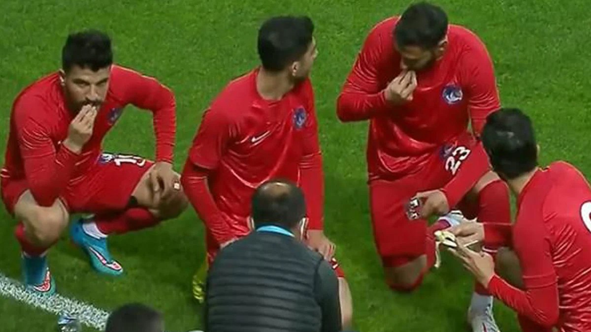 UEFA’dan hakemlere Ramazan ayı uyarısı